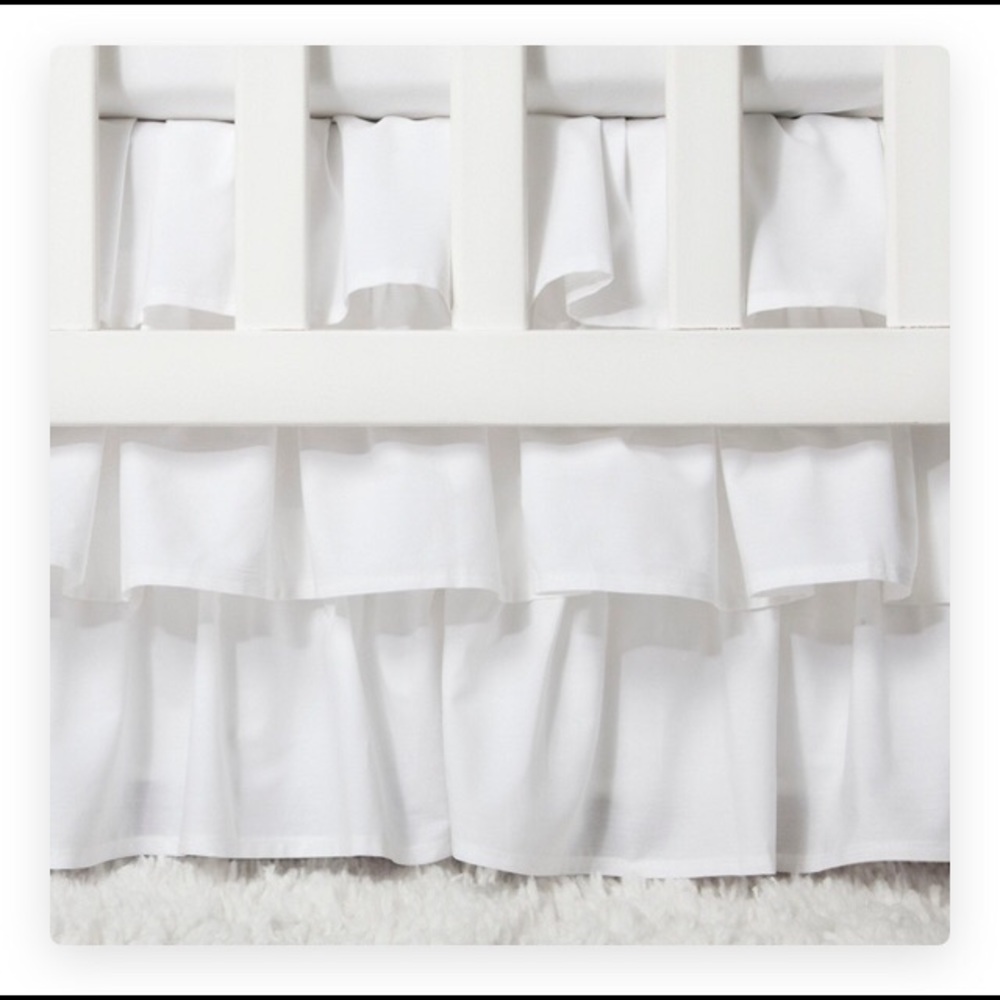 Crib bed skirt